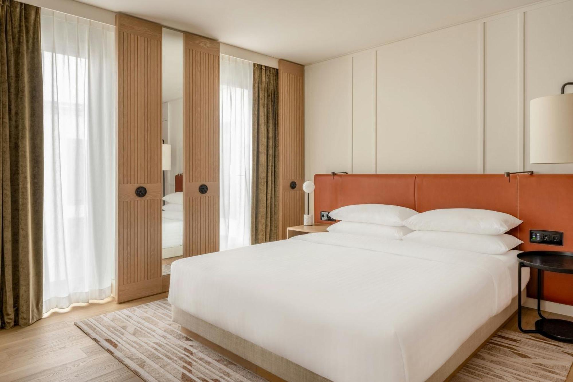 Munich Marriott Hotel City West Экстерьер фото